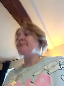 Snapshot of lady_charlyne chatting on 7, 4, 2026 lady charlyne online show from 7, 4, 2026