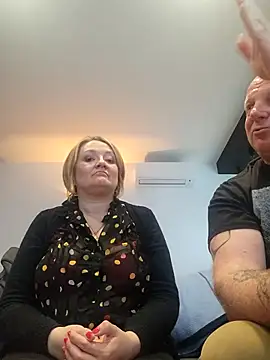 Snapshot of lady_charlyne chatting on 15, 4, 2026 lady charlyne online show from 15, 4, 2026