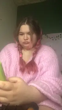 Freakcute  online show from 11, 3, 2025