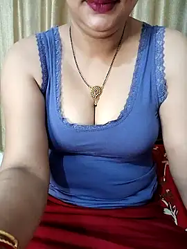 Snapshot of Priya_Boudi chatting on 2, 2, 2025 Priya Boudi online show from 2, 2, 2025