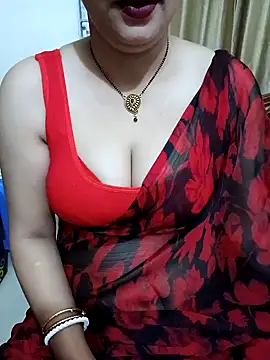 Snapshot of Priya_Boudi chatting on 8, 2, 2025 Priya Boudi online show from 8, 2, 2025
