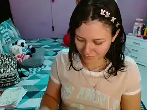 soniafuckboobs online show from 10, 3, 2025