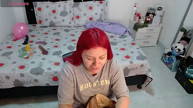 Snapshot of soniafuckboobs chatting on 20, 4, 2026 soniafuckboobs online show from 20, 4, 2026