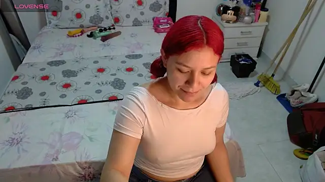 Snapshot of soniafuckboobs chatting on 29, 4, 2026 soniafuckboobs online show from 29, 4, 2026