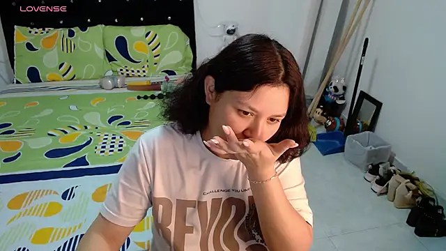 Snapshot of soniafuckboobs chatting on 26, 5, 2026 soniafuckboobs online show from 26, 5, 2026