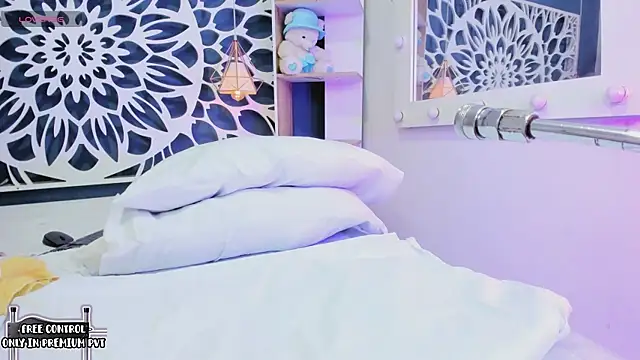 Snapshot of amalla_ chatting on 15, 4, 2026 amalla online show from 15, 4, 2026