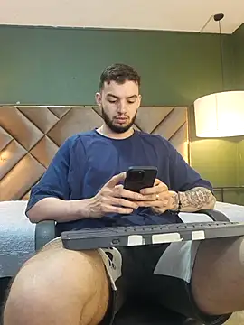Snapshot of Michael_magno chatting on 31, 5, 2026 Michael magno online show from 31, 5, 2026