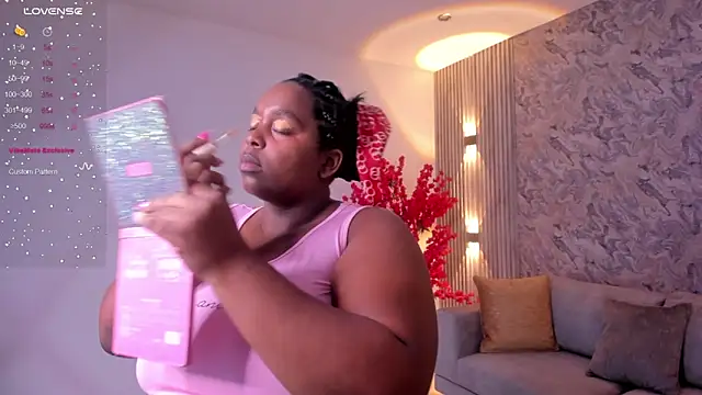 Snapshot of Rebeka_spencer chatting on 5, 3, 2025 Rebeka spencer online show from 5, 3, 2025