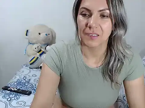 Snapshot of Chantal_hott chatting on 13, 12, 2024 Chantal hott online show from 13, 12, 2024