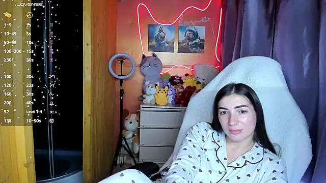 Fiery Brunette  online show from 21, 9, 2025