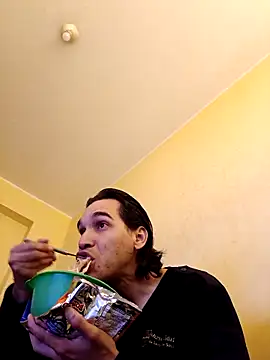 Snapshot of Alamleo36 chatting on 28, 10, 2025 Alamleo36 online show from 28, 10, 2025