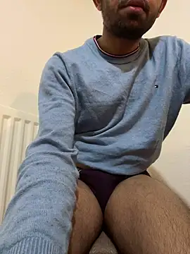 Snapshot of rhuh3991 chatting on 5, 1, 2025 rhuh3991 online show from 5, 1, 2025