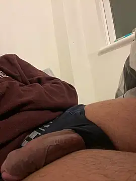 Snapshot of rhuh3991 chatting on 8, 1, 2025 rhuh3991 online show from 8, 1, 2025