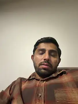 Snapshot of rhuh3991 chatting on 26, 5, 2026 rhuh3991 online show from 26, 5, 2026