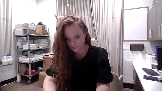 sexiginger22 online show from 10, 2, 2026