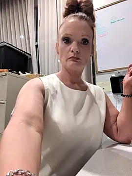 Snapshot of sexiginger22 chatting on 19, 4, 2026 sexiginger22 online show from 19, 4, 2026