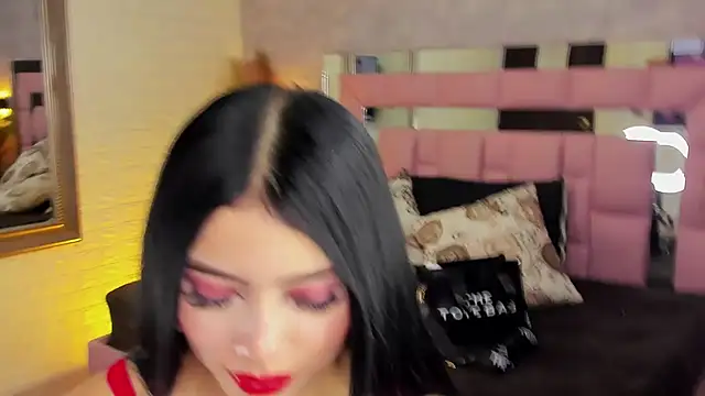 Snapshot of catalina__23 chatting on 4, 2, 2025 catalina 23 online show from 4, 2, 2025