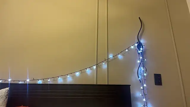 ChocolateCakeQueen online show from 21, 2, 2025