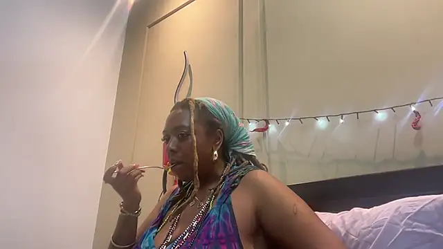 ChocolateCakeQueen online show from 26, 2, 2025