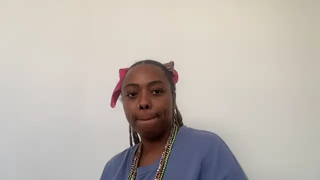 ChocolateCakeQueen online show from 17, 11, 2025