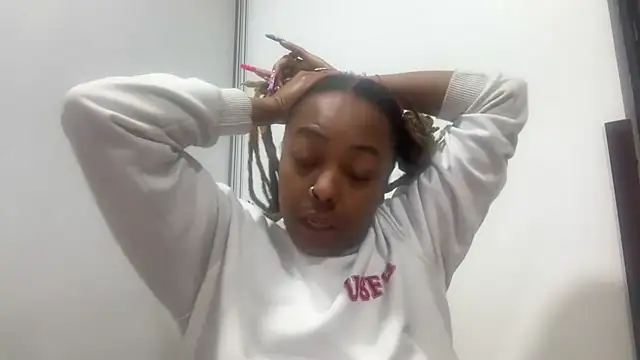 ChocolateCakeQueen online show from 13, 1, 2026