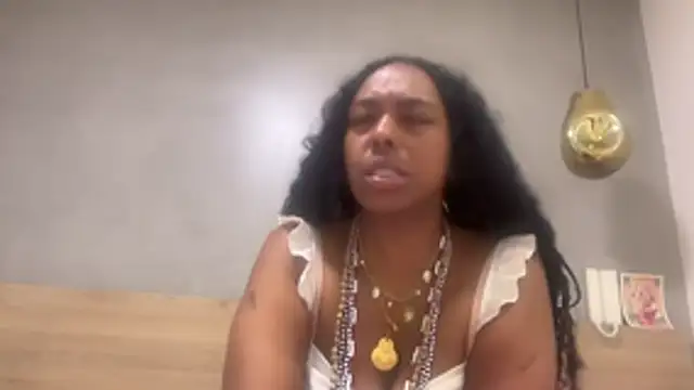 Snapshot of ChocolateCakeQueen chatting on 17, 4, 2026 ChocolateCakeQueen online show from 17, 4, 2026