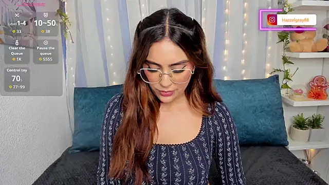 Snapshot of HazzelGray chatting on 5, 1, 2026 HazzelGray online show from 5, 1, 2026
