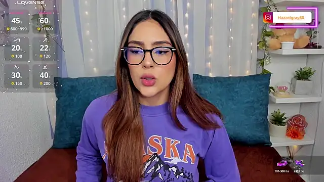 Snapshot of HazzelGray chatting on 8, 3, 2026 HazzelGray online show from 8, 3, 2026