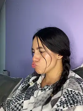 hannahb-e online show from 15, 4, 2026