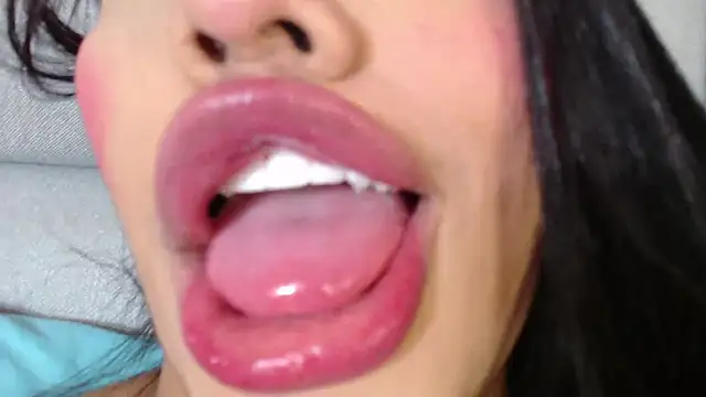 emily brontee  online show from 10, 12, 2024