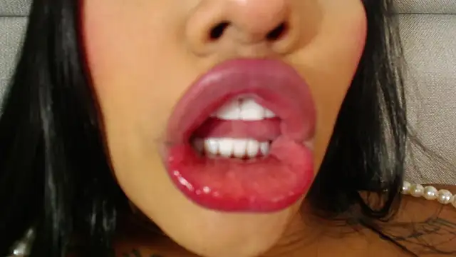 emily brontee  online show from 18, 3, 2025