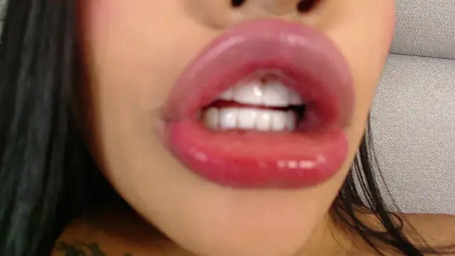 emily brontee  online show from 20, 3, 2025