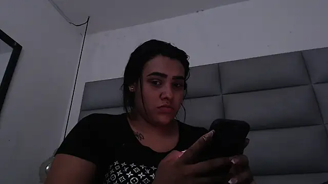 emily brontee  online show from 25, 9, 2025