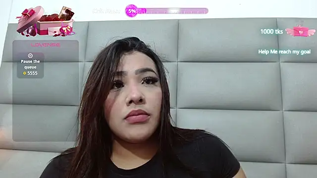 emily brontee  online show from 16, 10, 2025