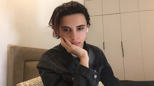 k0sta  online show from 29, 12, 2024