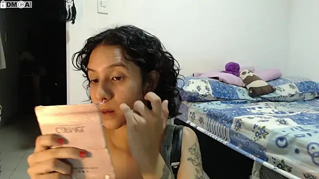 AlinaWoolf  online show from 19, 9, 2025