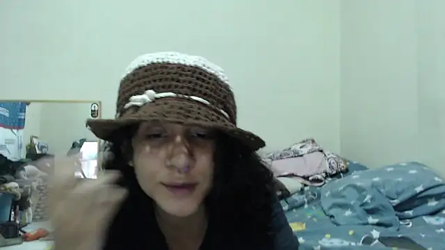 Snapshot of AlinaWoolf_ chatting on 18, 5, 2026 AlinaWoolf online show from 18, 5, 2026
