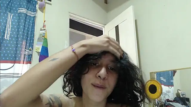 Snapshot of AlinaWoolf_ chatting on 2, 6, 2026 AlinaWoolf online show from 2, 6, 2026