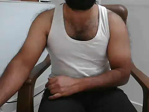 Snapshot of Tamil_Boy28 chatting on 19, 12, 2025 Tamil Boy28 online show from 19, 12, 2025