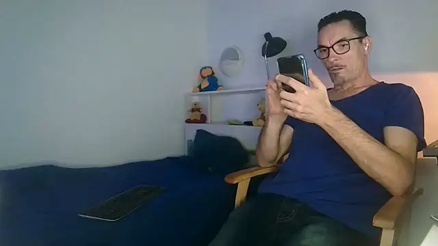 Snapshot of francky-libertin chatting on 22, 1, 2025 francky-libertin online show from 22, 1, 2025