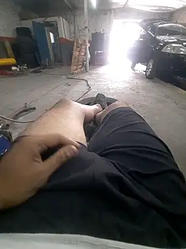 Snapshot of hecwil8 chatting on 9, 1, 2026 hecwil8 online show from 9, 1, 2026