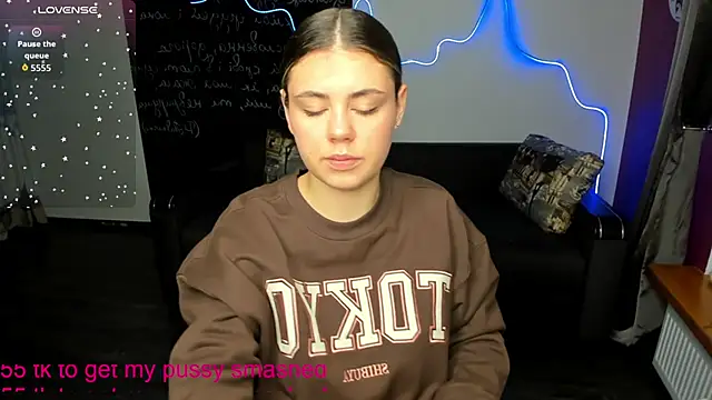 IsabellaBler online show from 10, 11, 2025