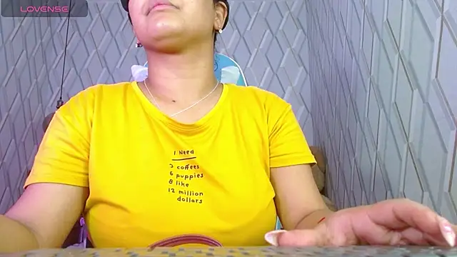 NicolleTaylor online show from 1, 3, 2025