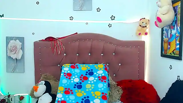 Snapshot of AngeDrty chatting on 4, 2, 2025 AngeDrty online show from 4, 2, 2025
