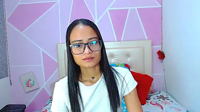 Snapshot of AngeDrty chatting on 13, 4, 2026 AngeDrty online show from 13, 4, 2026