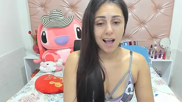 Snapshot of KatiaMoore chatting on 13, 3, 2026 KatiaMoore online show from 13, 3, 2026