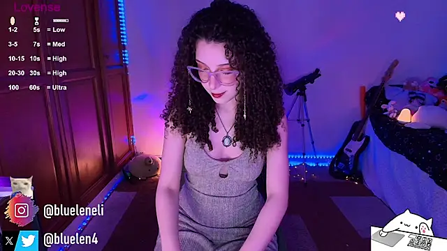 Snapshot of bluelen chatting on 8, 5, 2026 bluelen online show from 8, 5, 2026