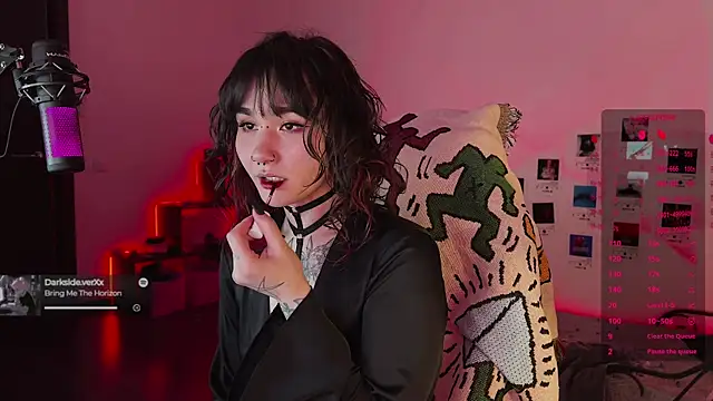 deadlysweet online show from 23, 11, 2025