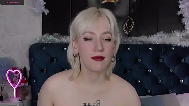 Snapshot of RachelCart chatting on 14, 1, 2025 RachelCart online show from 14, 1, 2025