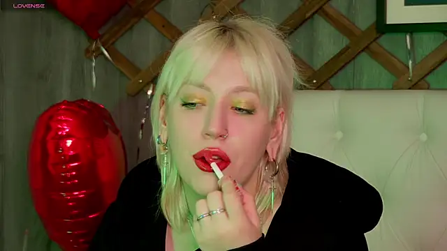 Snapshot of RachelCart chatting on 15, 2, 2025 RachelCart online show from 15, 2, 2025